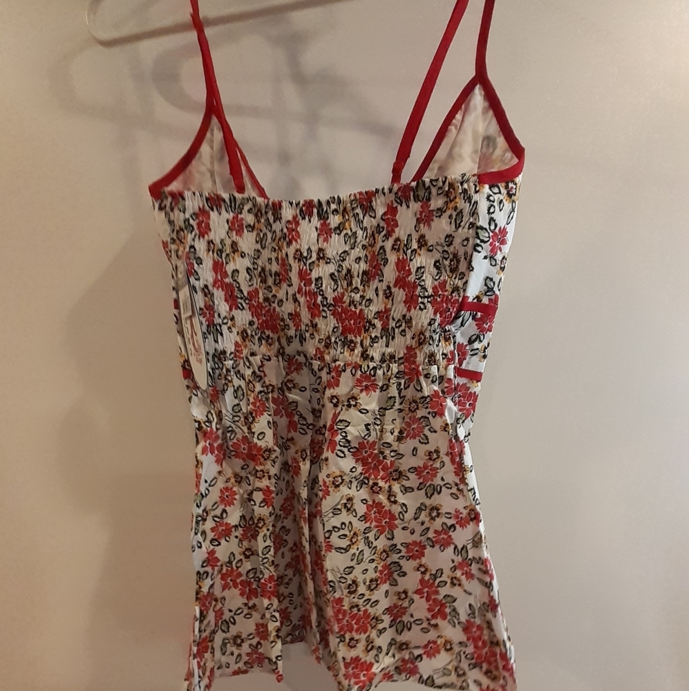 Woman Roper Top - Picture 3 of 3